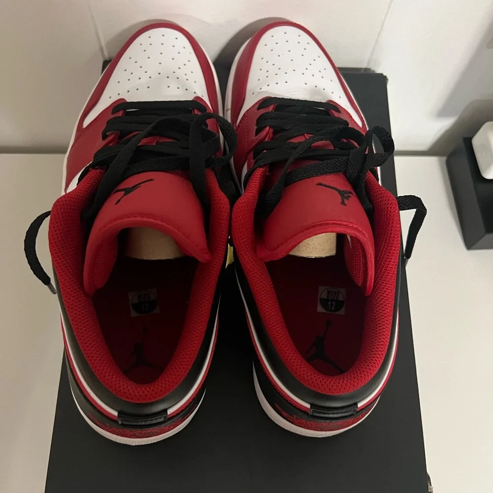 Jordan Low Top Sneakers Red Black White